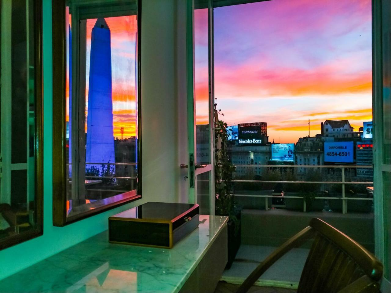 Penthouse Frente Al Obelisco Con Terraza Apartment Buenos Aires Luaran gambar