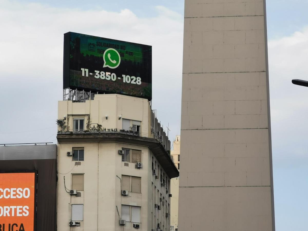 Penthouse Frente Al Obelisco Con Terraza Apartment Buenos Aires Luaran gambar